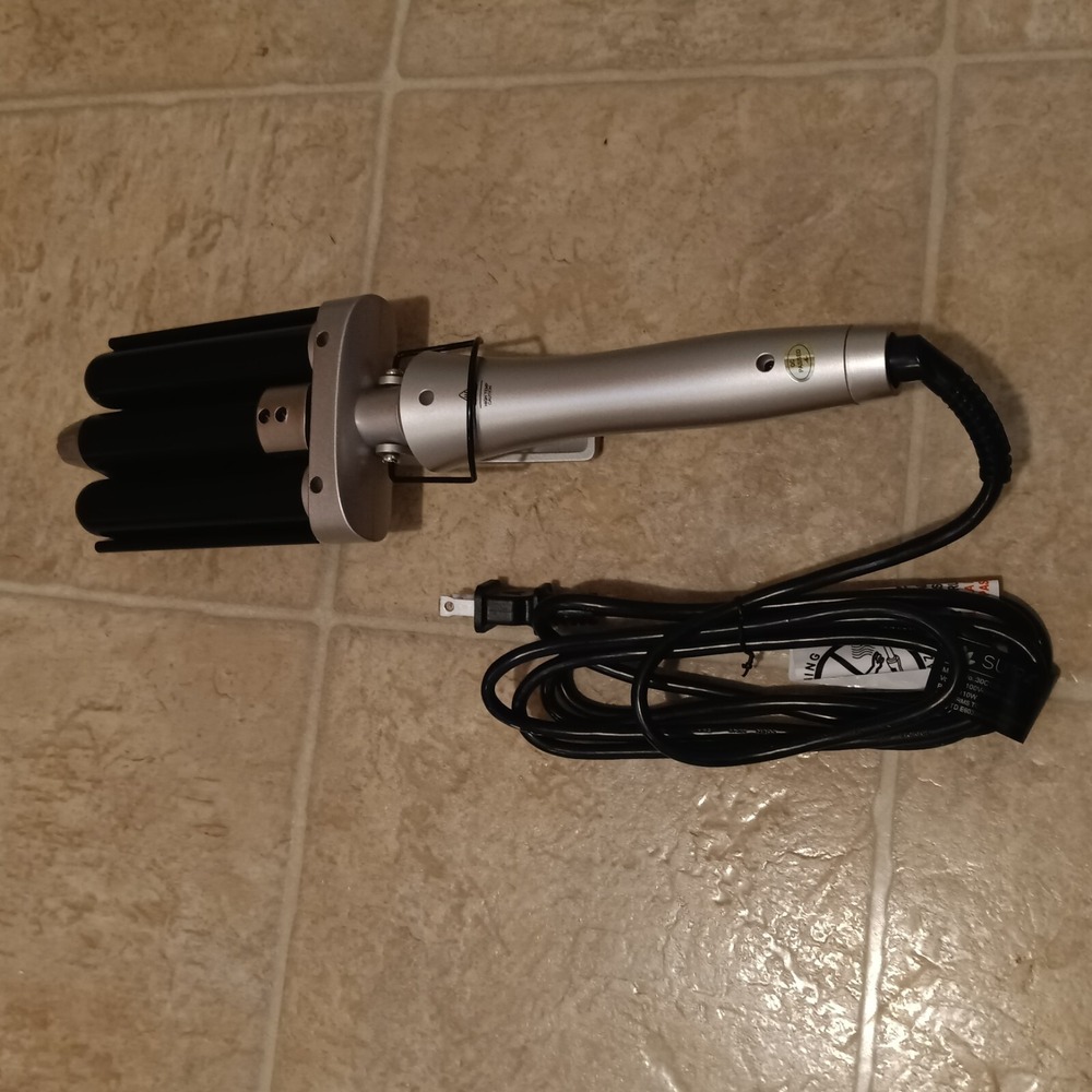 SUTRA Triple Barrel Tourmaline Infused Ceramic Mermaid Natural Beach Waver - Picture 4 of 12